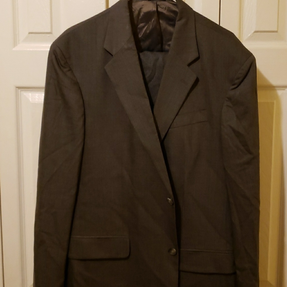 Mens suit gray J Ferrar